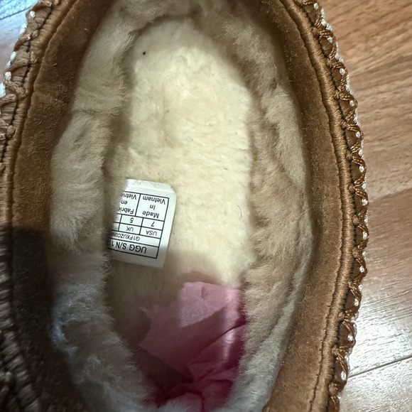 UGG Women's Tan and Cream Cow Print Slippers - Picture 4 of 8